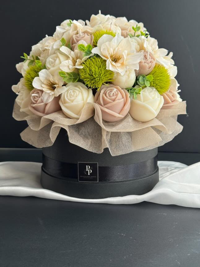 Le Bouquet Élégance | A Bespoke Creation by Prestigious Posies