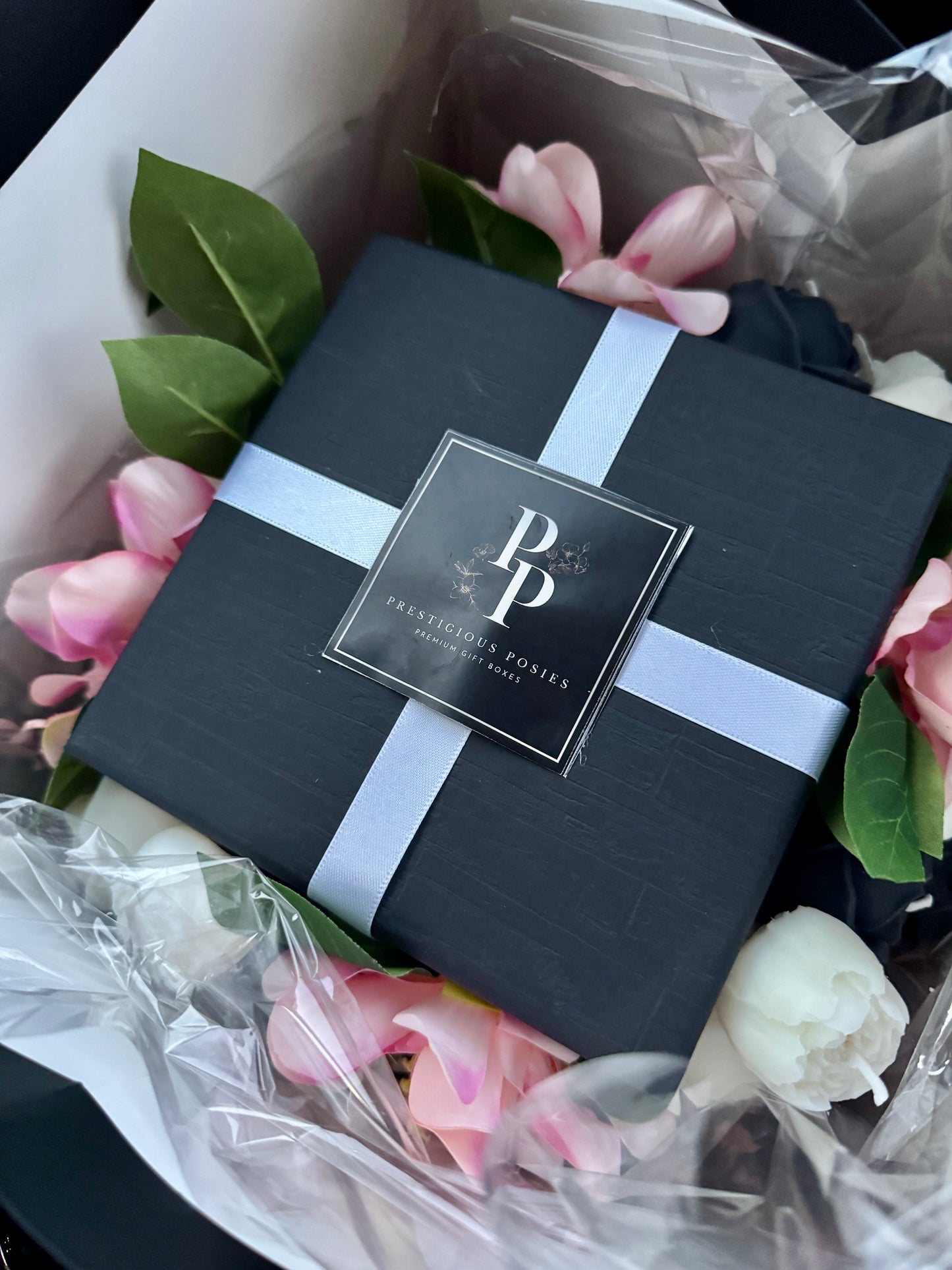 L’Opulence Carrée | A Bespoke Creation by Prestigious Posies