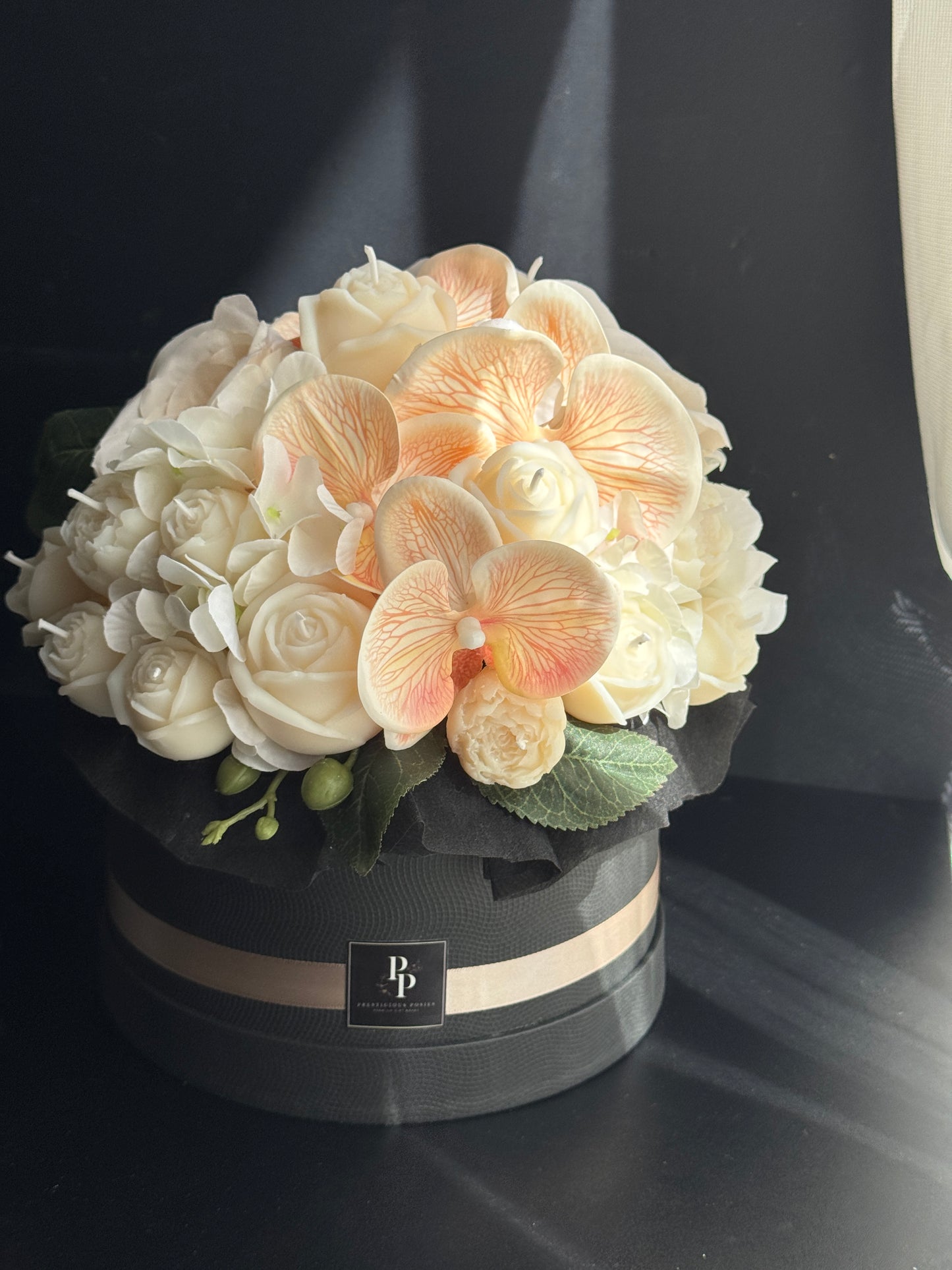 Le Bouquet Élégance | A Bespoke Creation by Prestigious Posies