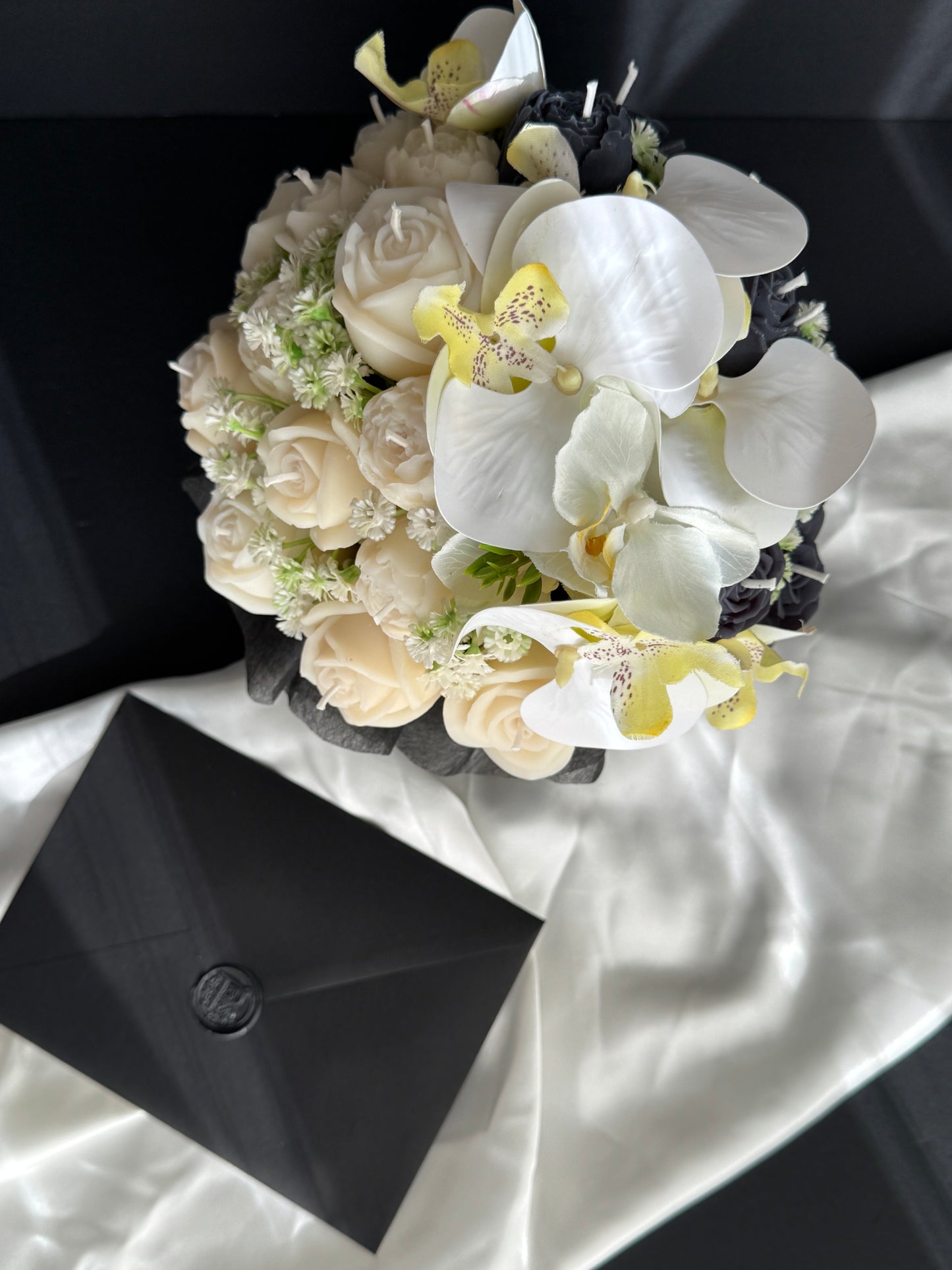 Le Bouquet Élégance | A Bespoke Creation by Prestigious Posies