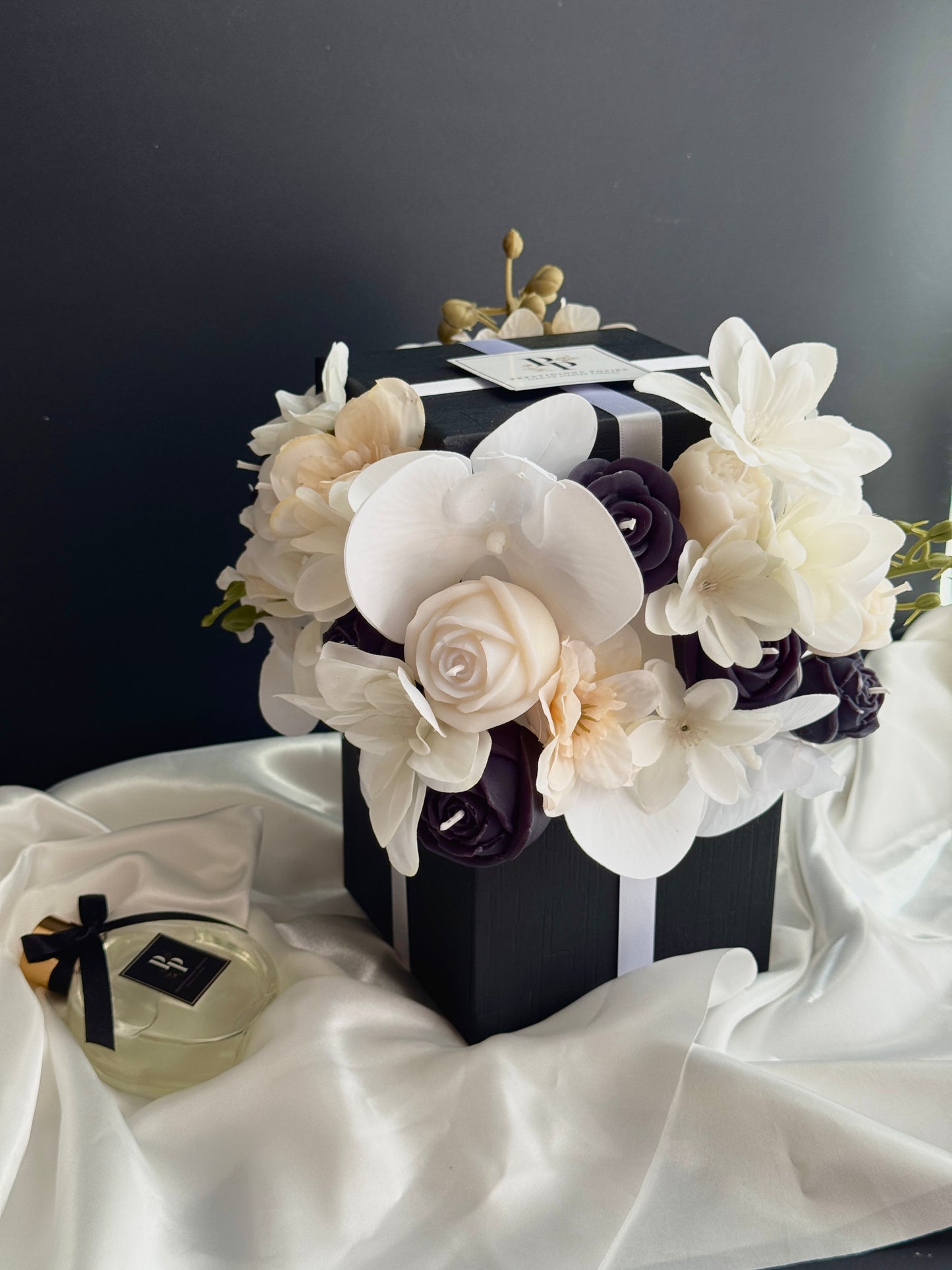 L’Opulence Carrée | A Bespoke Creation by Prestigious Posies