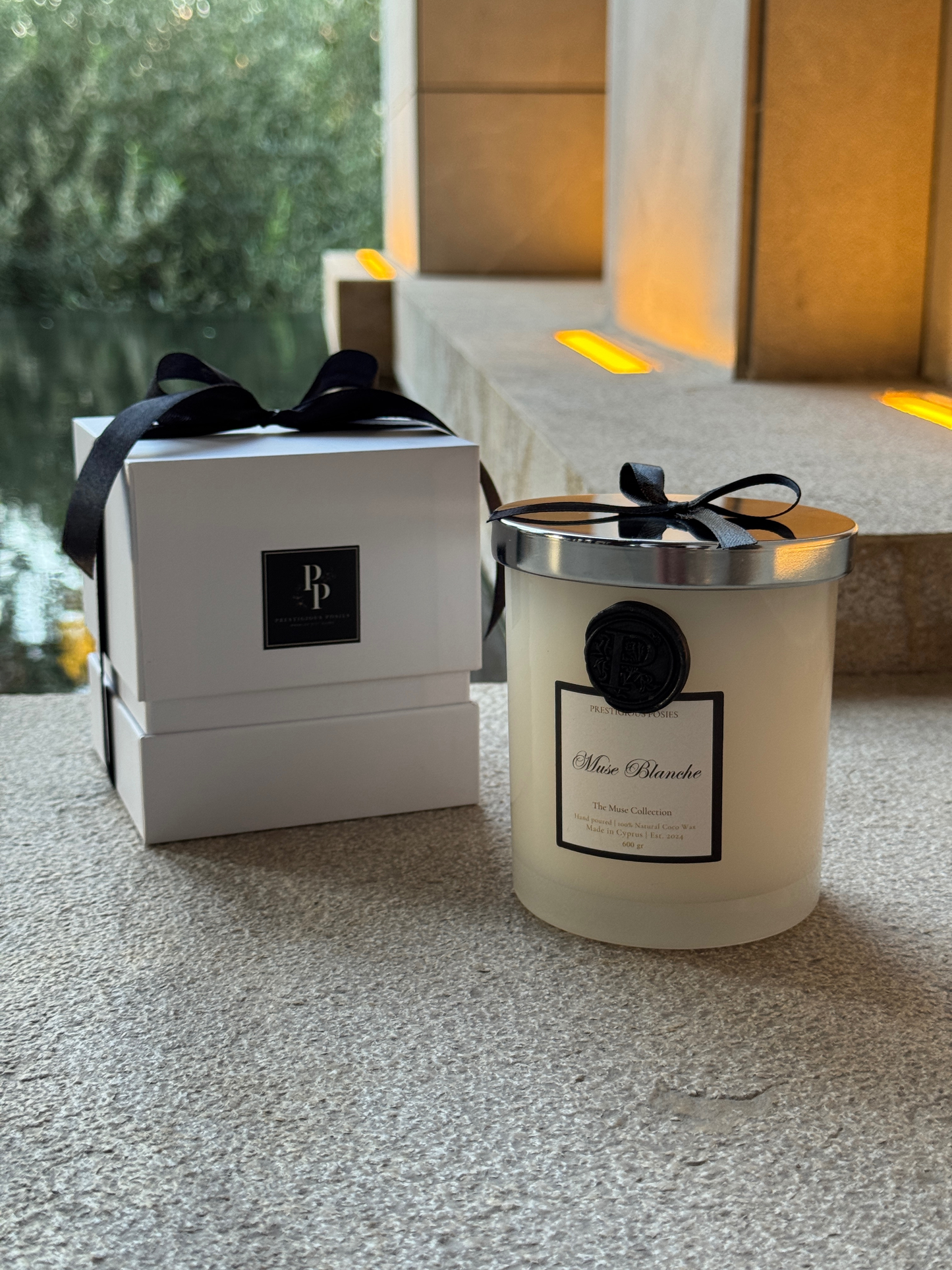 La Neige | Luxury White Frosted Jar Candle by Prestigious Posies